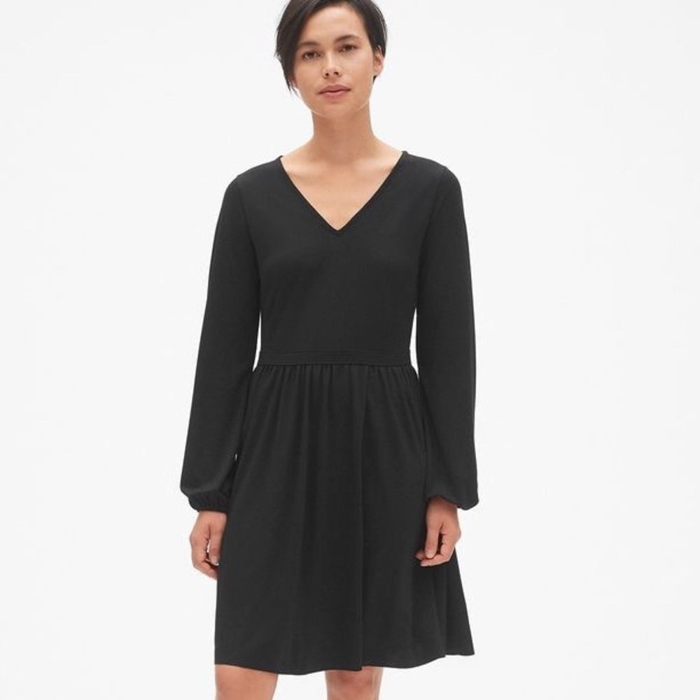 NWT GAP Fit and Flare Blouson Sleeve Dress, Small